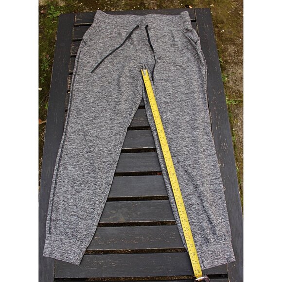 Lululemon - sz 10 - Ready to Rulu Fleece Jogger in Heathered Black, Excellent - Picture 7 of 13